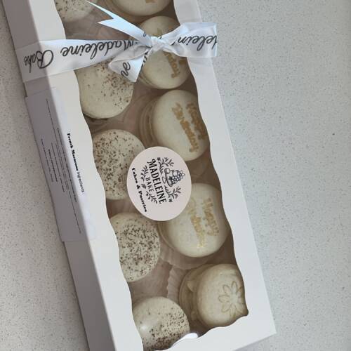 Box of 10 Macarons