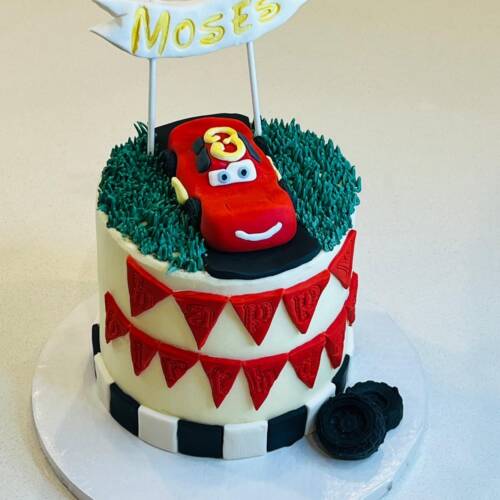 Car-Themed Birthday Cake 🏁