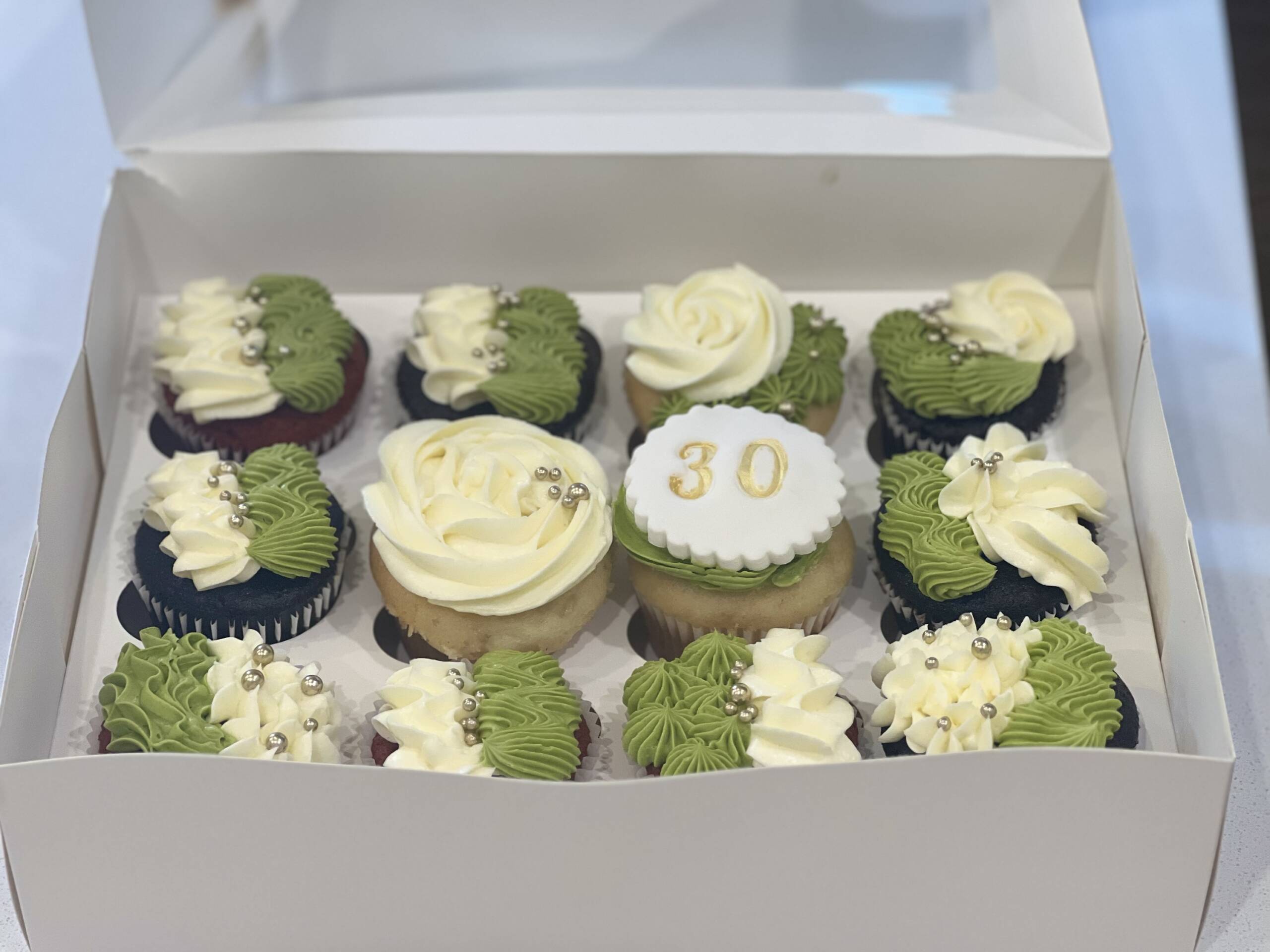 Custom Cupcakes – Box of 12