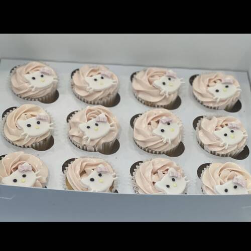 Custom Cupcakes – Box of 12