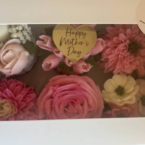 Floral Cupcakes – Box of 12 Cupcakes